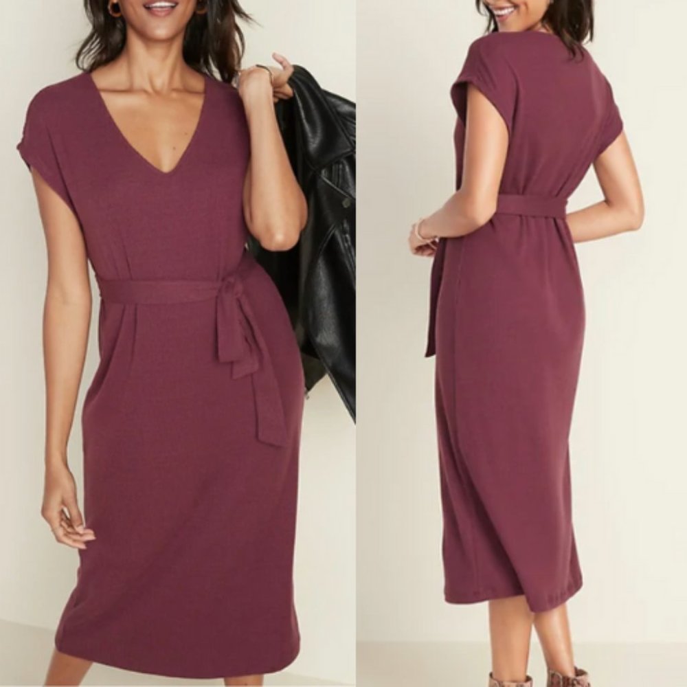 Petite Tie-Belt Rib-Knit Midi Shift Dress